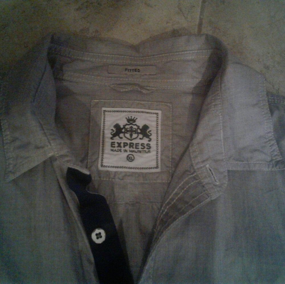 Express XL 100% cotton long sleeve men's shirt.
